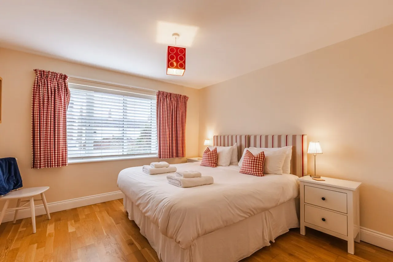 Spacious Family Home in Brancaster St, photo 11