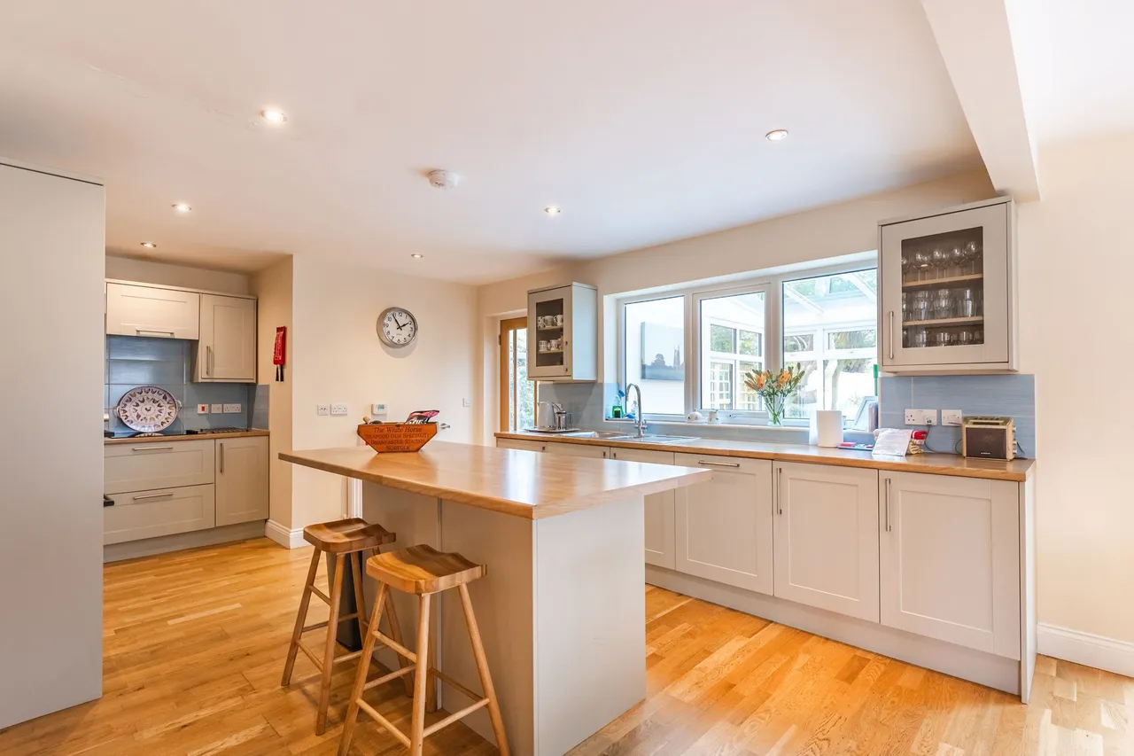 Spacious Family Home in Brancaster St, photo 7