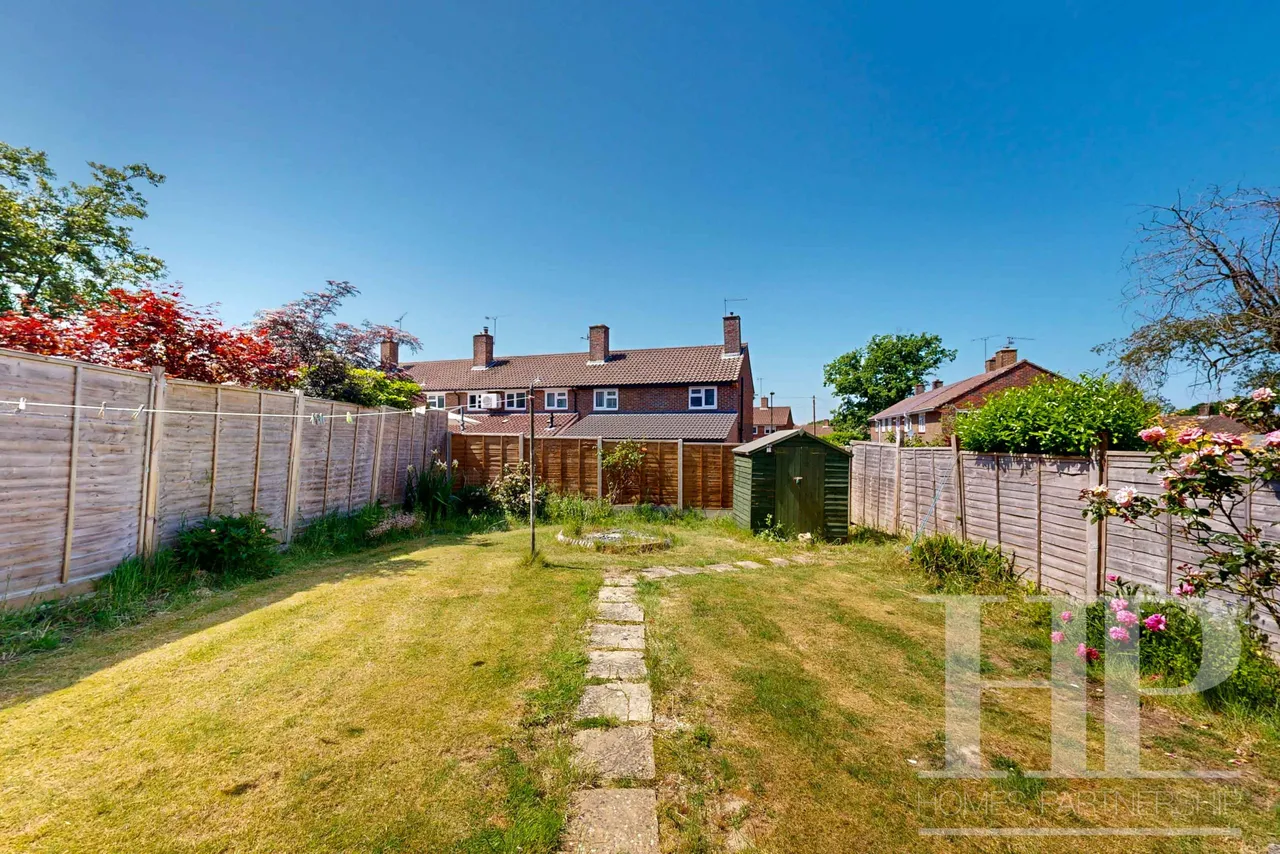 Spring Plat, Crawley, RH10, photo 15