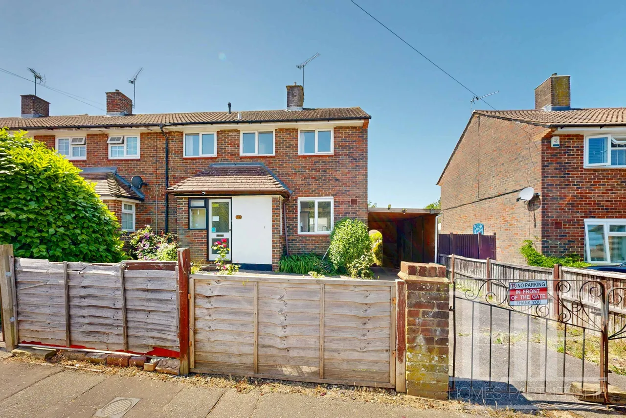 3 bed house for sale, Spring Plat, Crawley, RH10