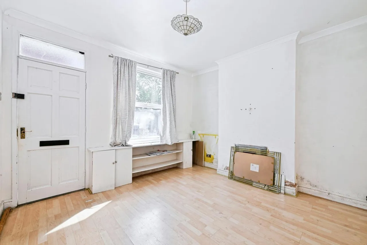 Stanley Avenue, Nottingham, Nottinghamshire, NG7, photo 2