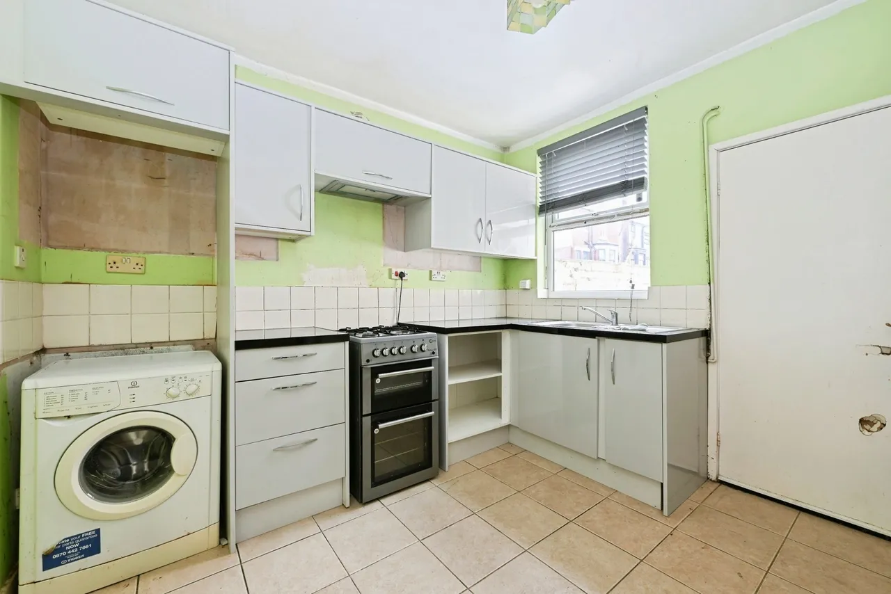 Stanley Avenue, Nottingham, Nottinghamshire, NG7, photo 4