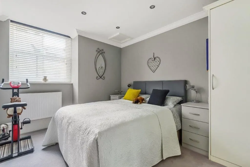 Bedwell Park, Cucumber Lane, Essendon, Hatfield, AL9 6GJ, photo 9