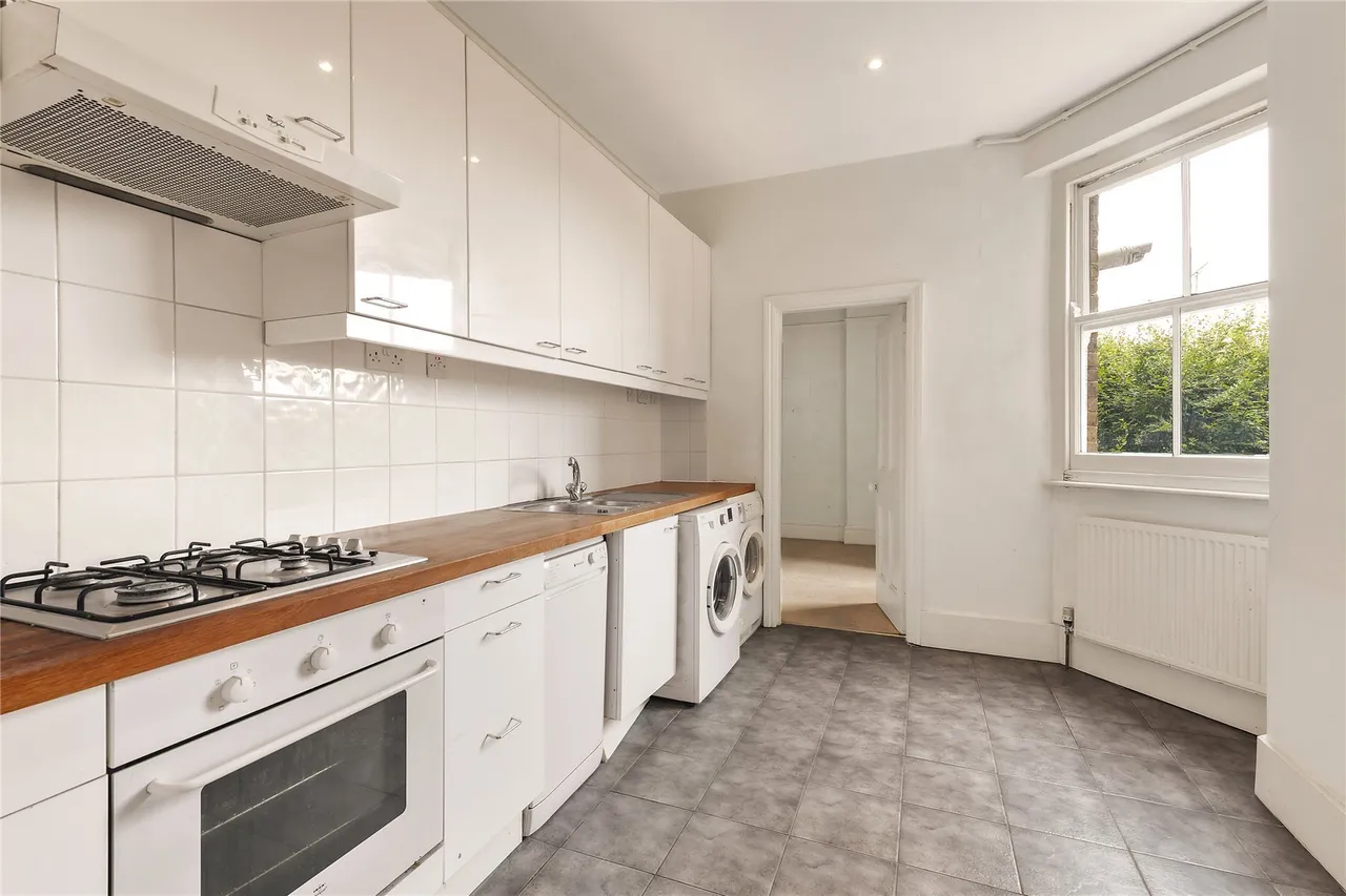 Cambridge Mansions, Cambridge Road, London, SW11, photo 3