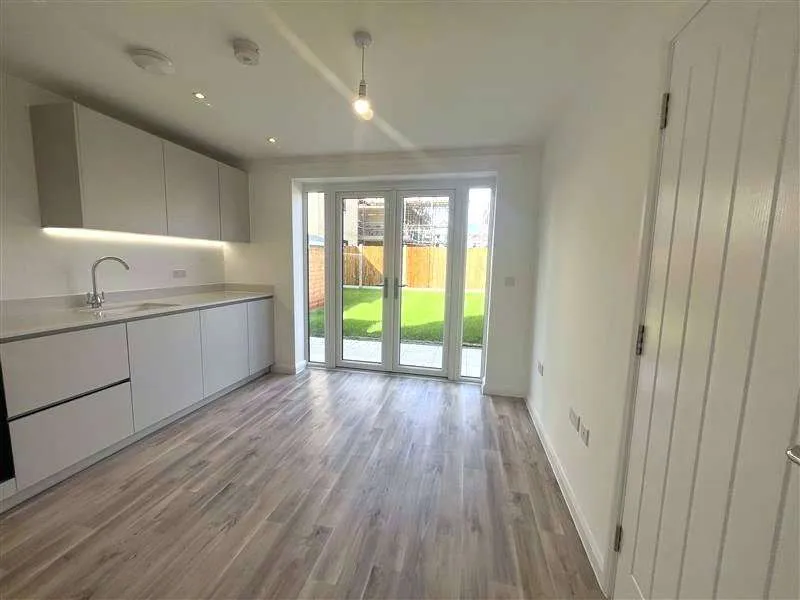 Joseph Ward Close, Chelmsford, Essex, CM1 6PB, photo 3