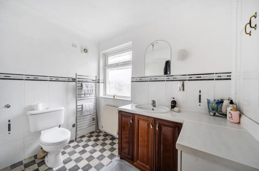 Downs View Road, Swindon, SN3, photo 16