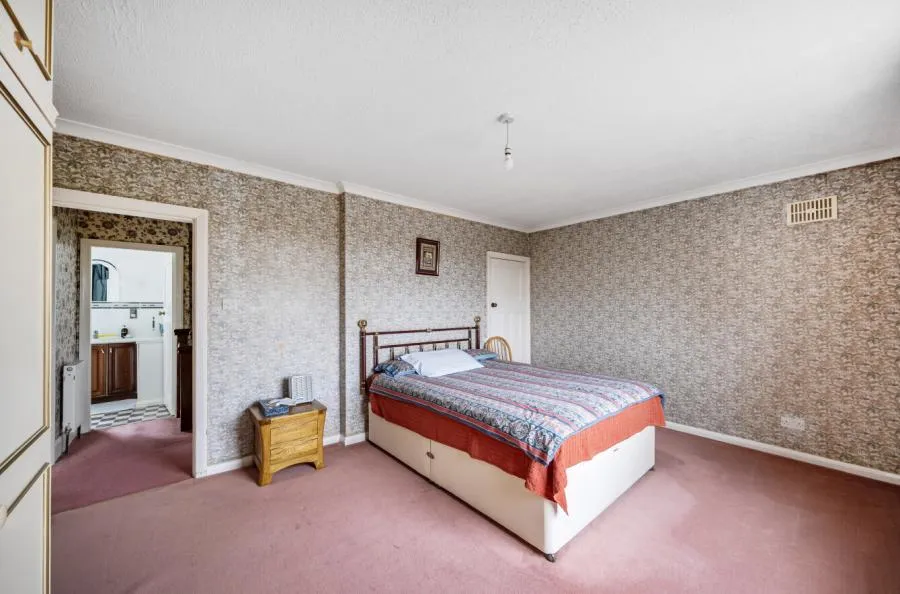 Downs View Road, Swindon, SN3, photo 10