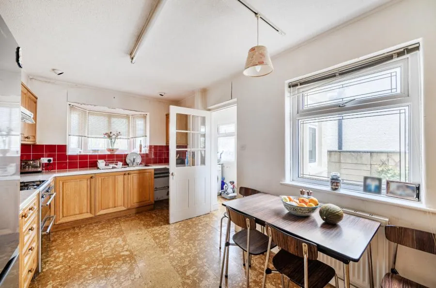 Downs View Road, Swindon, SN3, photo 4
