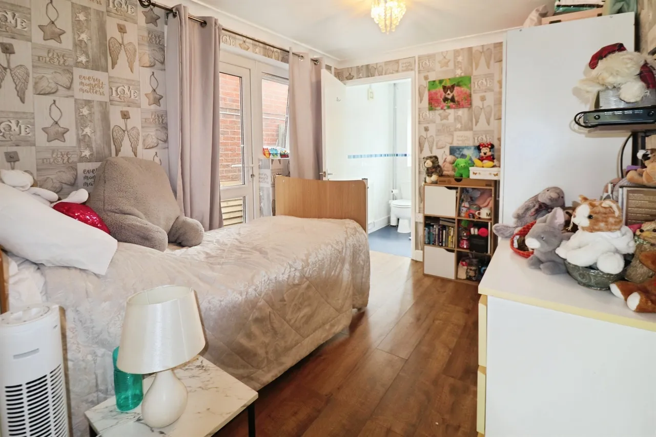 Thorne Way, Cardiff, CF5, photo 12