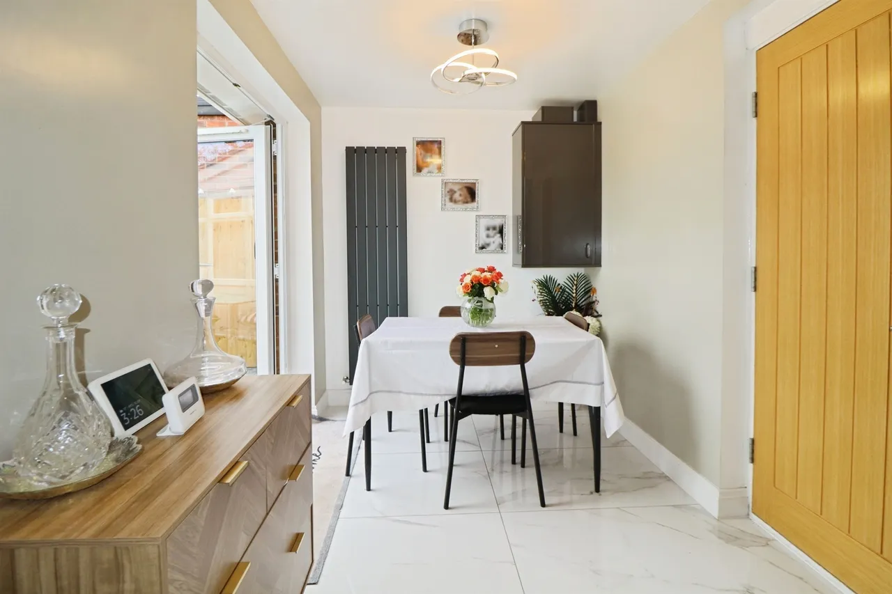Thorne Way, Cardiff, CF5, photo 9