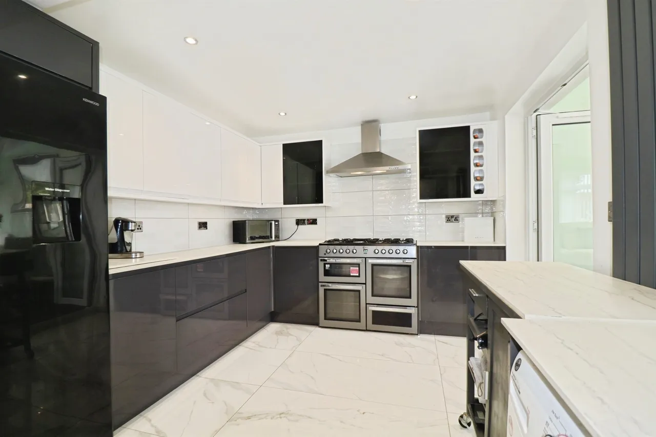 Thorne Way, Cardiff, CF5, photo 23