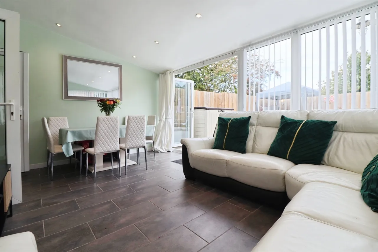 Thorne Way, Cardiff, CF5, photo 11