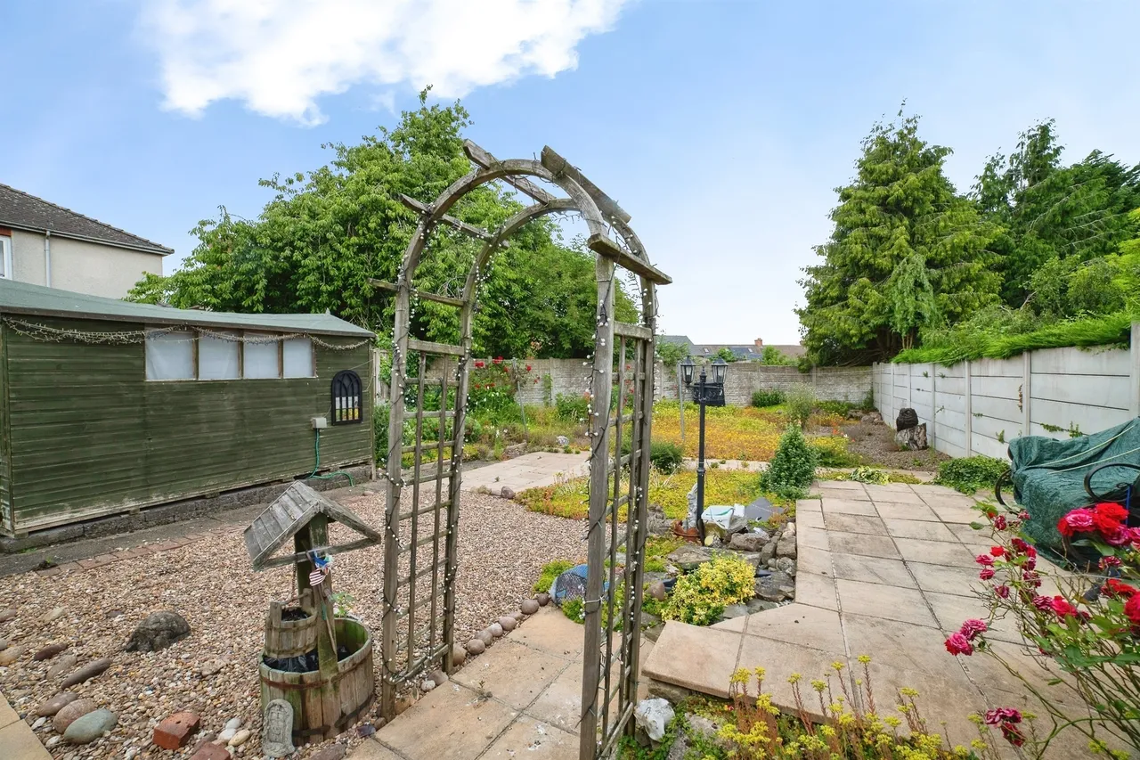 Shakespeare Drive, Alfreton, DE55, photo 23