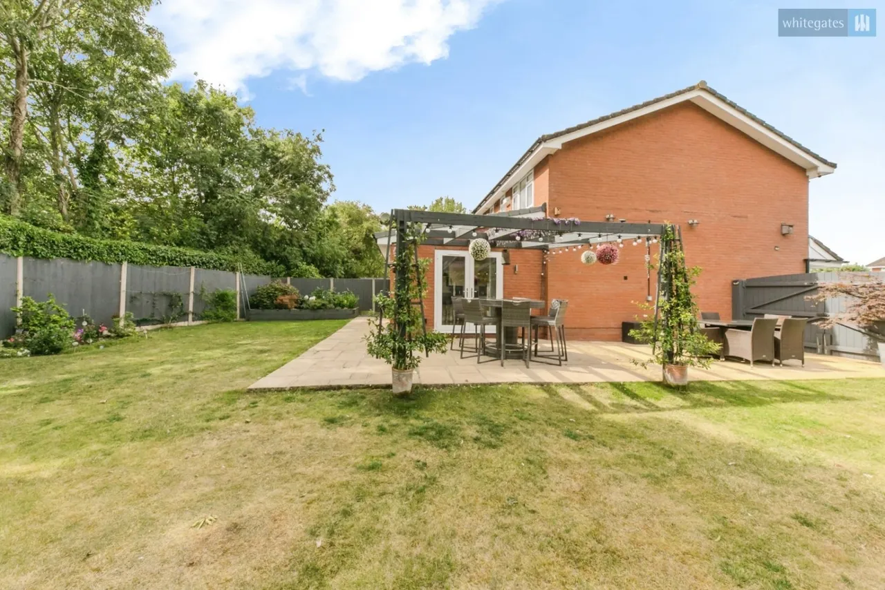 Farmleigh Drive, Crewe, CW1, photo 24