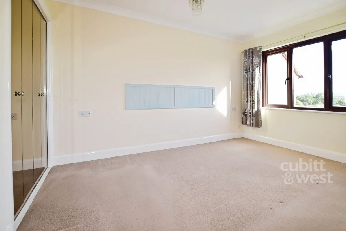 The Willows Station Road, RH20, photo 12