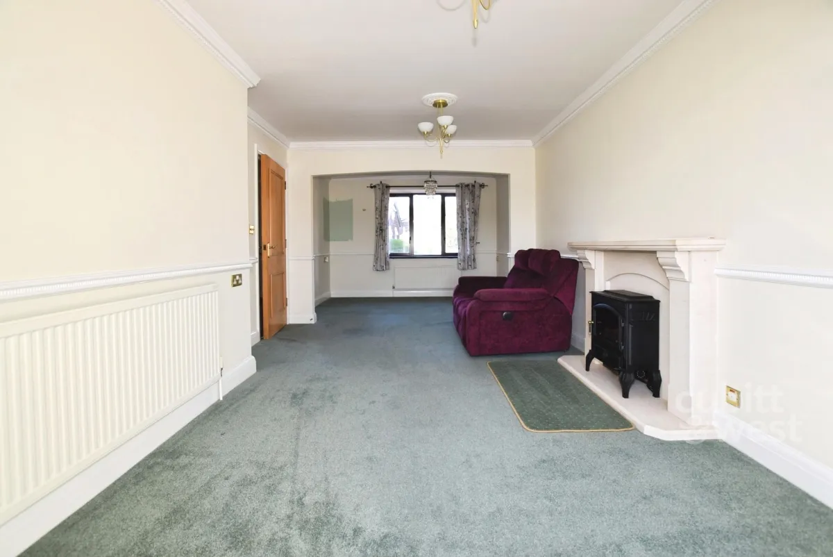 The Willows Station Road, RH20, photo 3