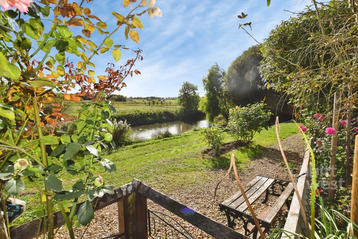 The Willows Station Road, RH20, photo 15