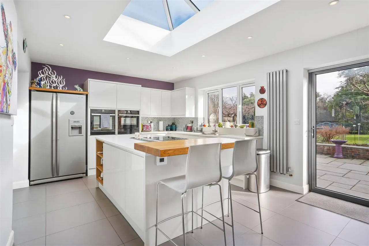 Westcott Way, Cheam, SM2 7JY, photo 2