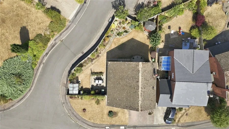 with 4 bedrooms in Stansted, CM24, photo 15