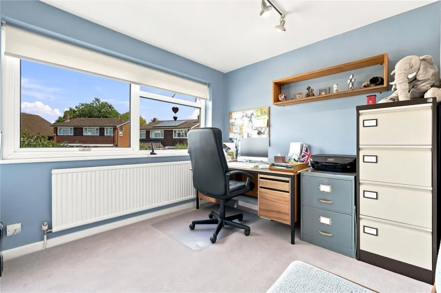 with 4 bedrooms in Stansted, CM24, photo 24