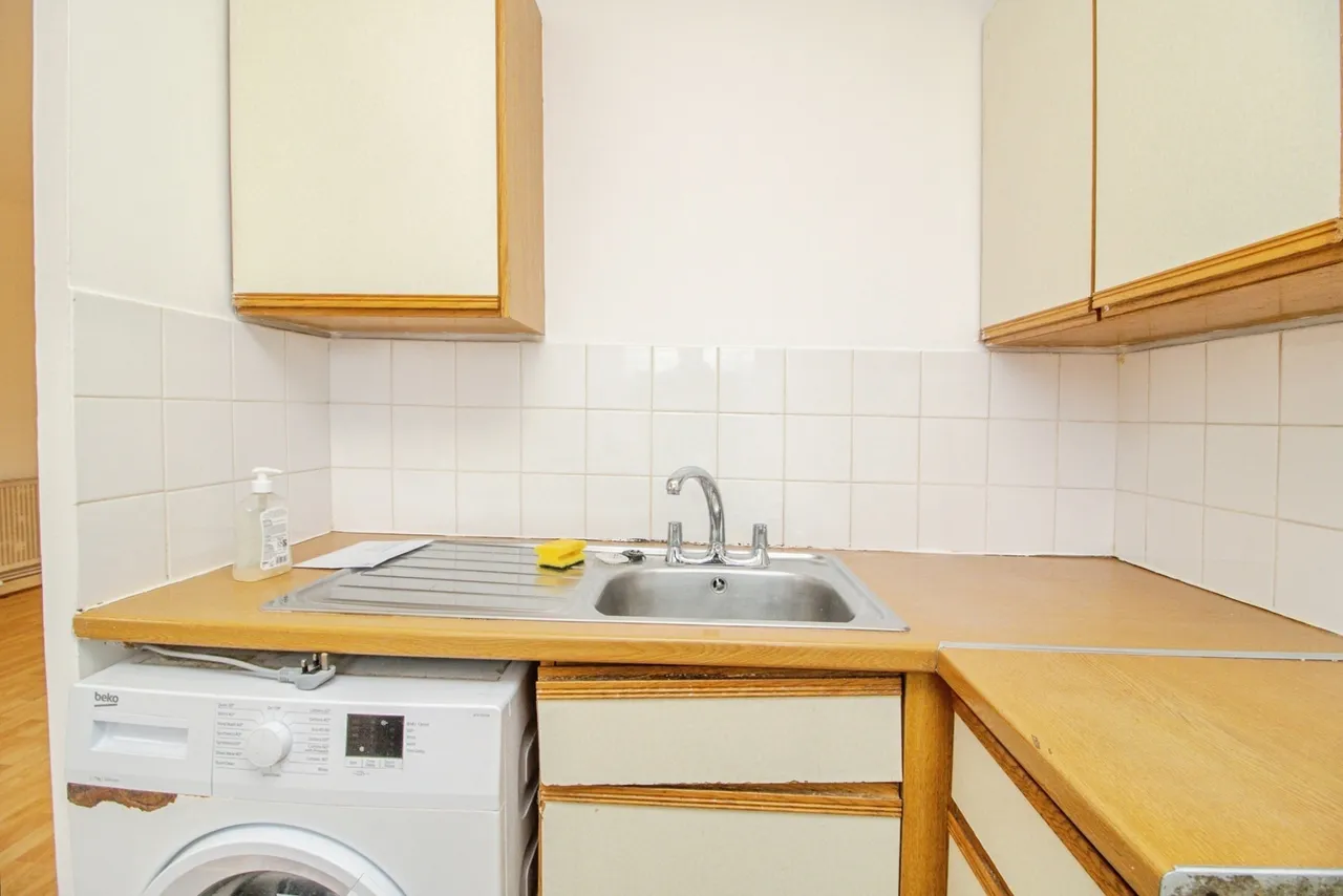 Fletchers Mews, Neath Hill, Milton Keynes, Buckinghamshire, MK14, photo 8