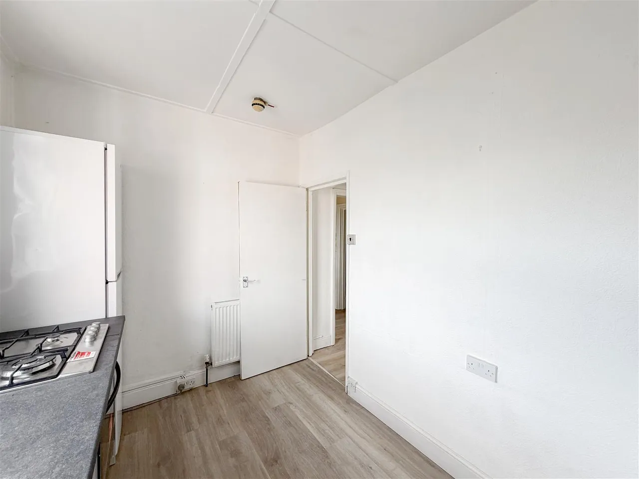 London Road, Bexhill-On-Sea, TN39 3LE, photo 13
