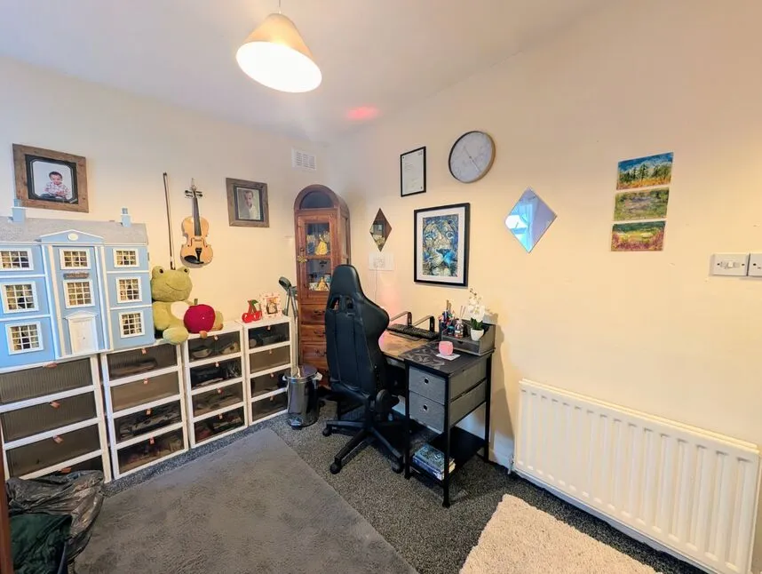 Foxlands Close, Stoke-on-Trent, ST2, photo 10