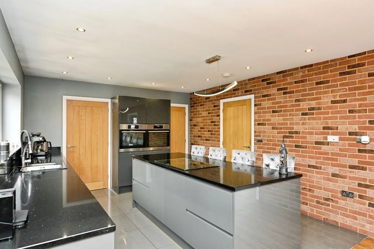 Orchard Gardens, Upwell, Wisbech, Norfolk, PE14, photo 2
