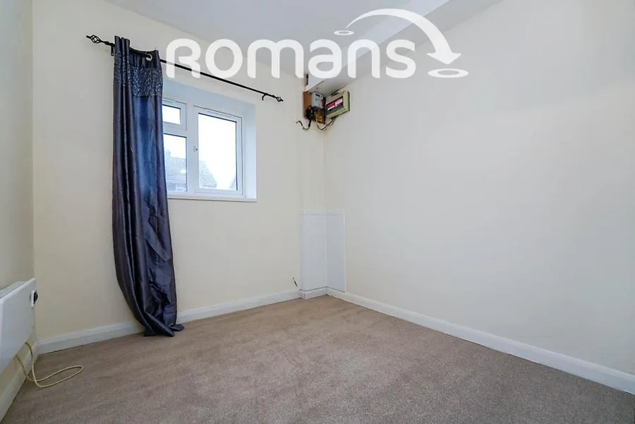 Clarendon Drive, Royal Wootton Bassett, SN4, photo 4