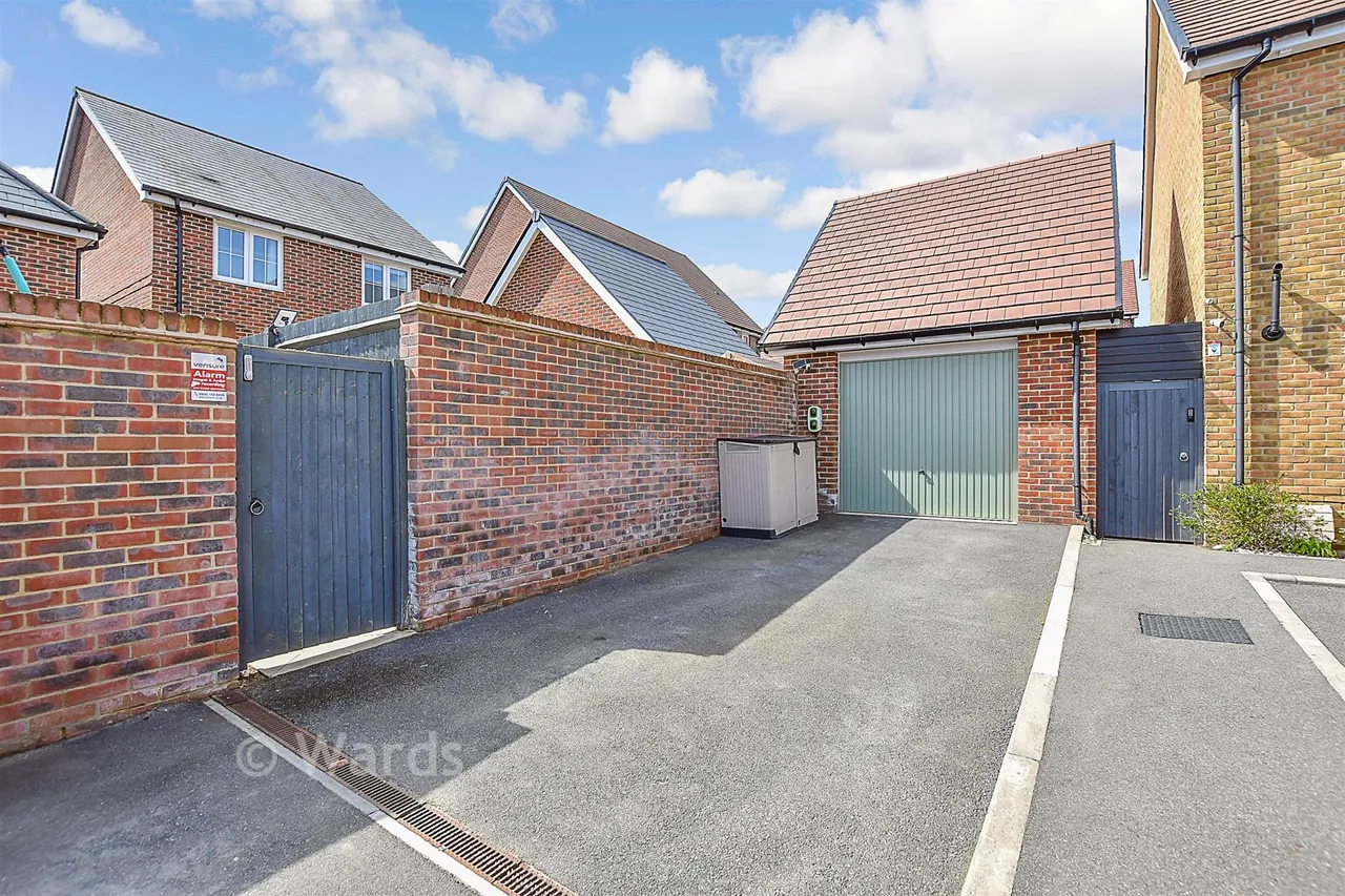 Bramble Close, Coxheath, ME17, photo 7
