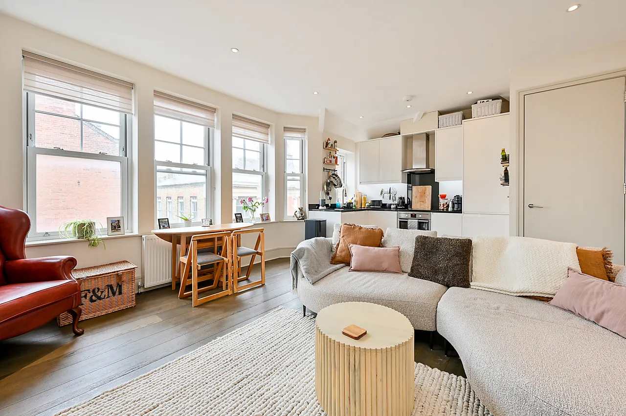 2 bed flat for sale — Flat 3, 31 Garfield Road, Twickenham