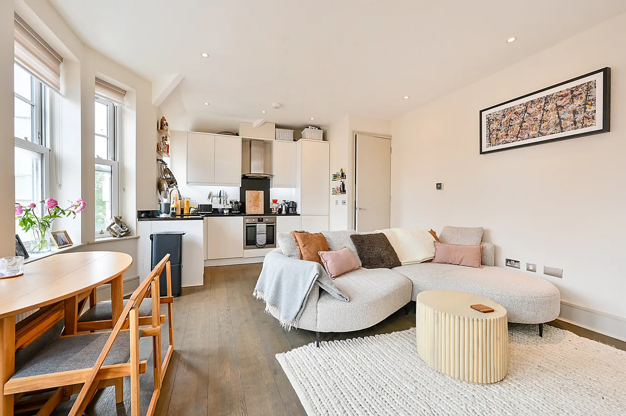 Flat 3, 31 Garfield Road, Twickenham, photo 2
