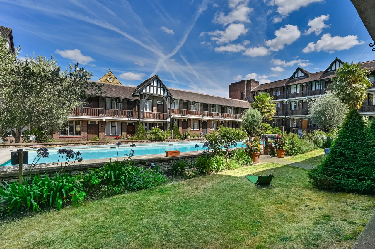 10 Tudor Close, Brixton Hill, London, photo 8