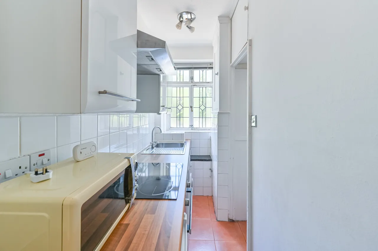 10 Tudor Close, Brixton Hill, London, photo 6