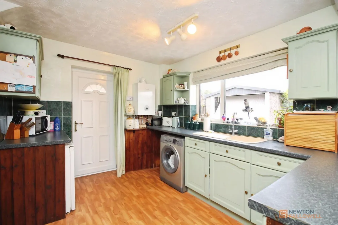 Allington Drive, Birstall, LE4, photo 8