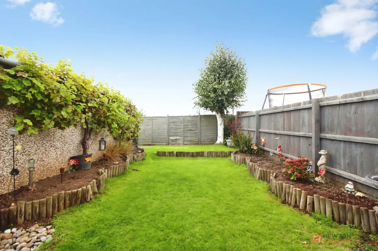 Allington Drive, Birstall, LE4, photo 18