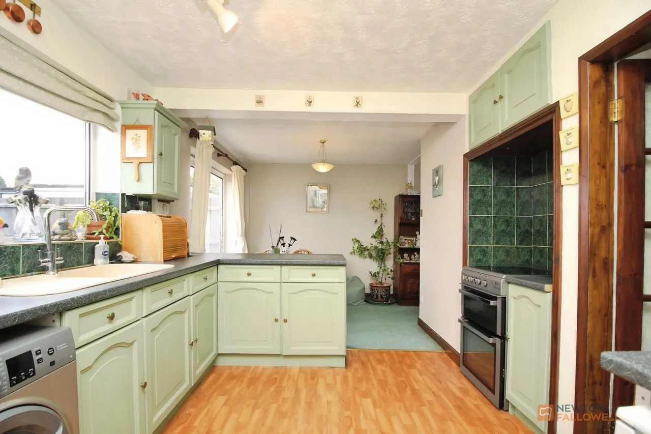 Allington Drive, Birstall, LE4, photo 9