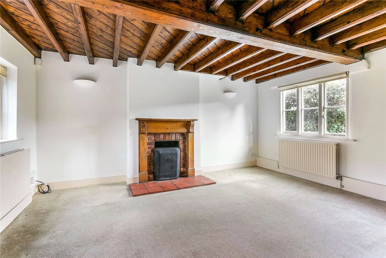 Hambleden, Henley-on-Thames, Oxfordshire, RG9 6RT, photo 4