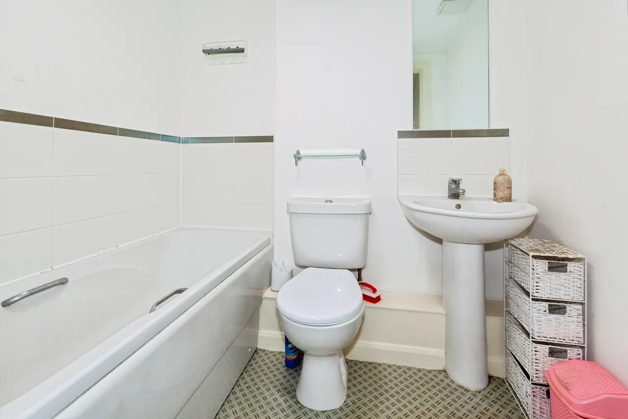 Mill Street, Slough, SL2, photo 18