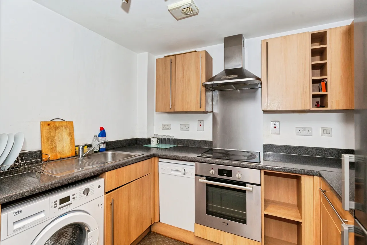 Mill Street, Slough, SL2, photo 4