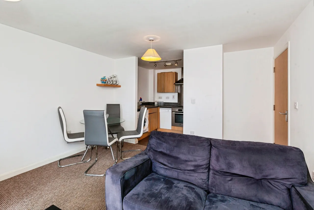 Mill Street, Slough, SL2, photo 8