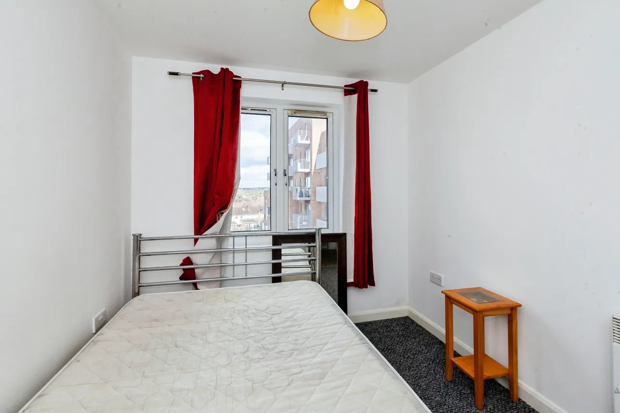 Mill Street, Slough, SL2, photo 16