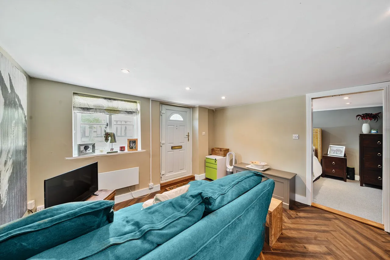 Petworth Road, Kirdford, RH14, photo 5