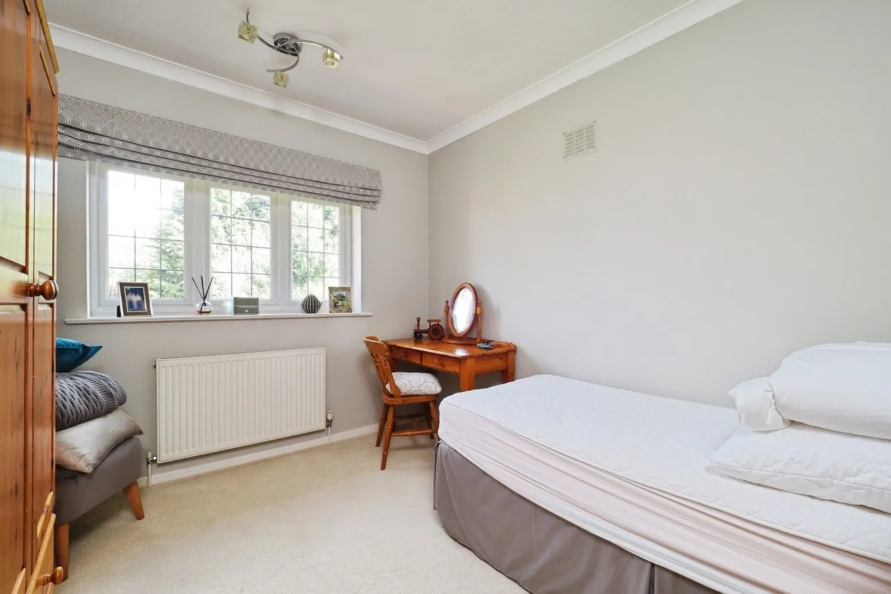 Wollaton Road, Wollaton, Nottingham, NG8, photo 20