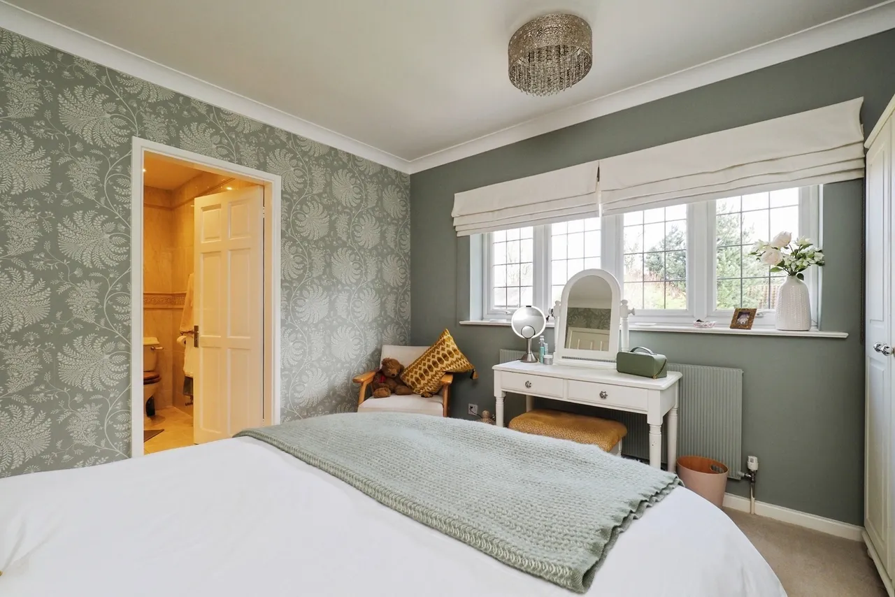 Wollaton Road, Wollaton, Nottingham, NG8, photo 15