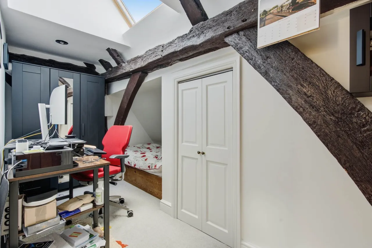 The Old Threshing Barn, Wingrave, photo 19