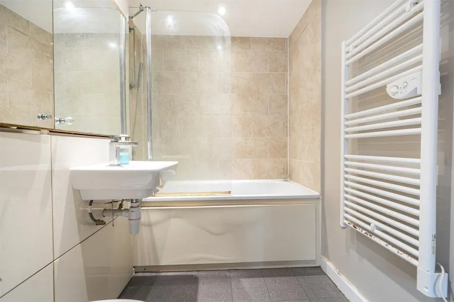 Paramount, Swindon, SN1, photo 18