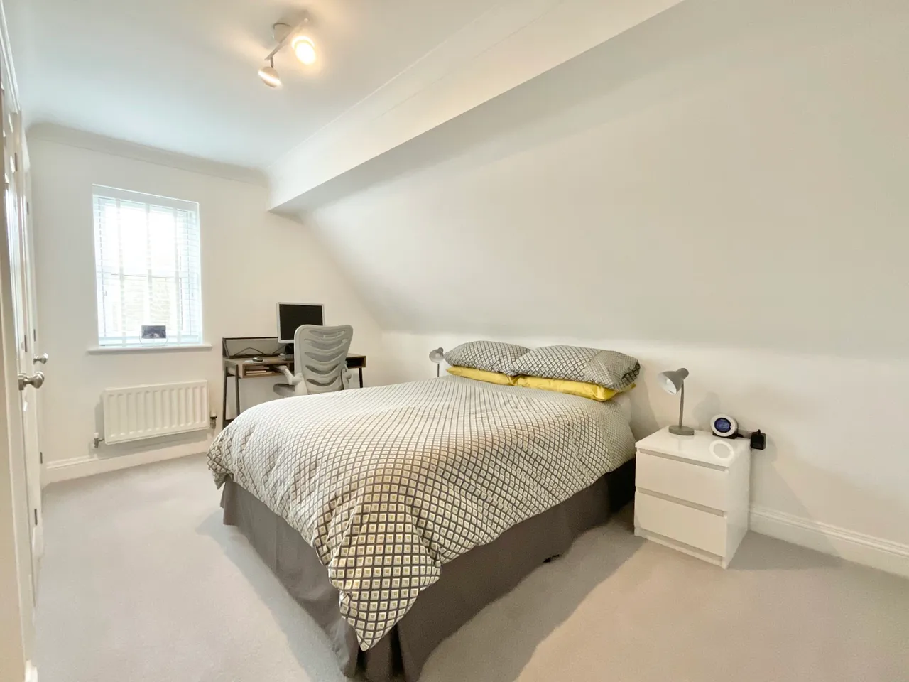 Kingsdown Close, Weston, CW2, photo 26