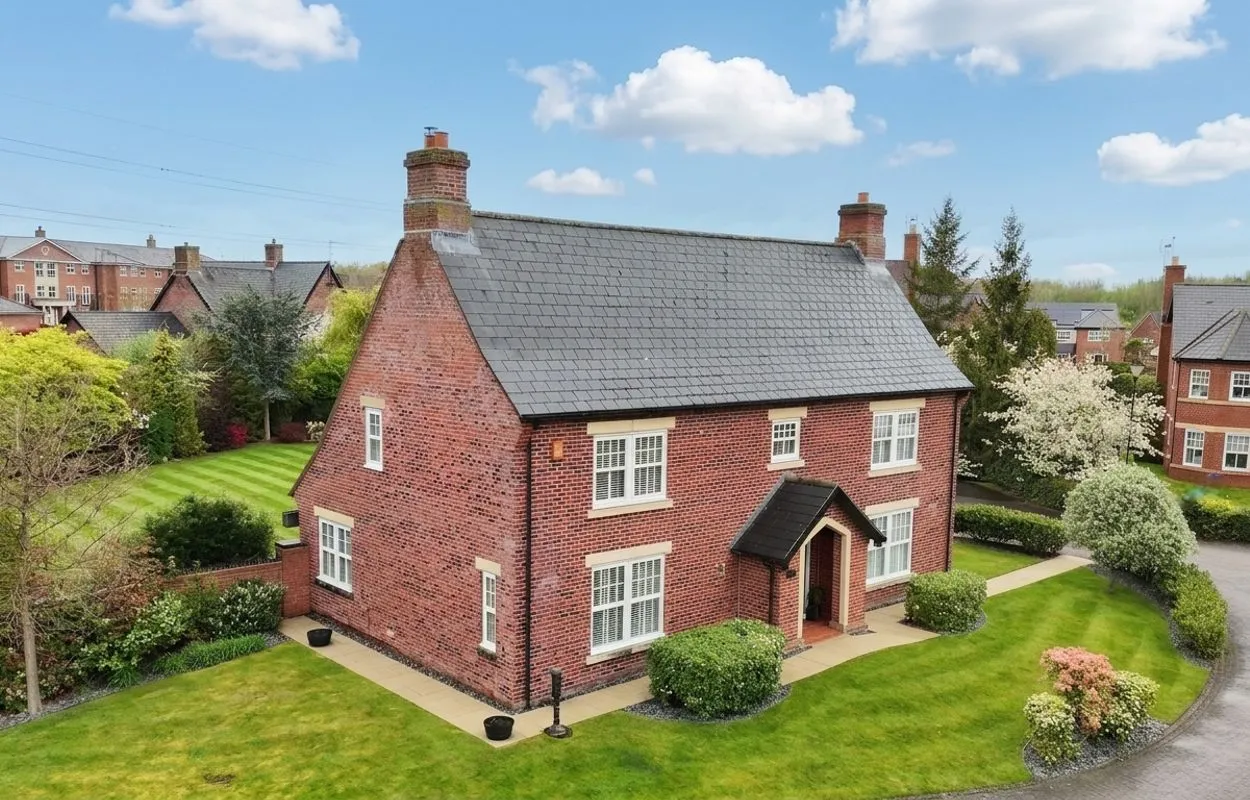 5 bed house for sale, Kingsdown Close, Weston, CW2