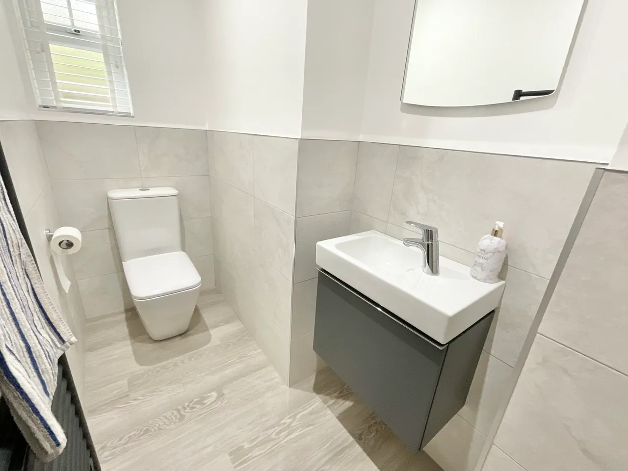 Kingsdown Close, Weston, CW2, photo 17